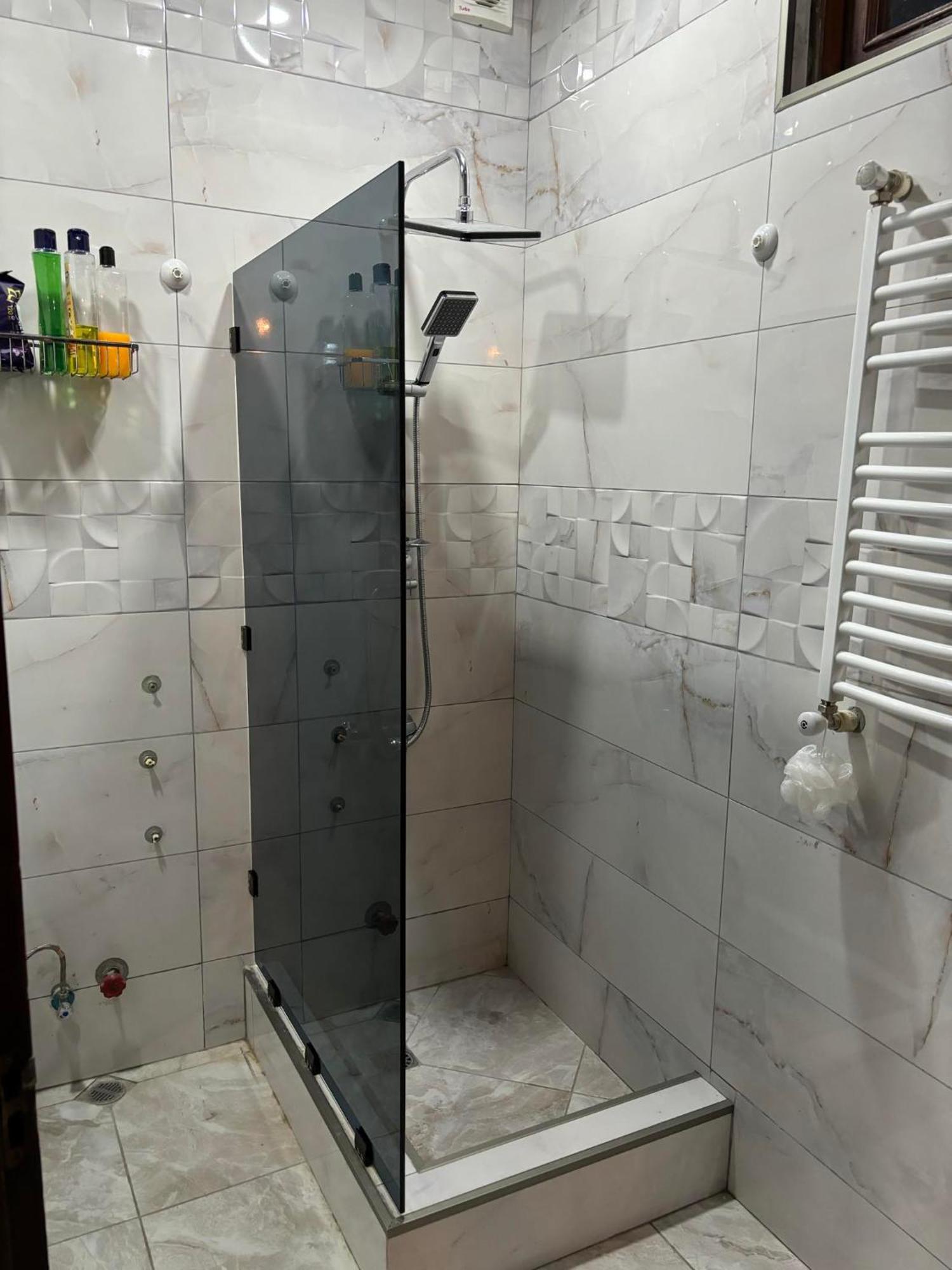 Apartment On Sanapiro Тбілісі Екстер'єр фото